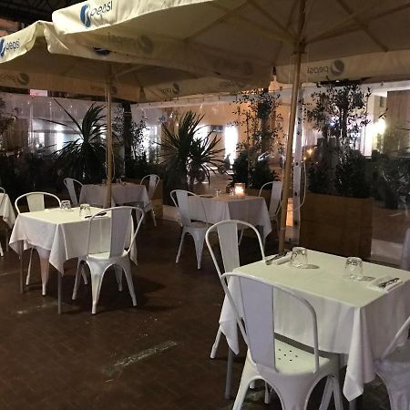 Acquapazza Restaurant & Room San Benedetto del Tronto Buitenkant foto